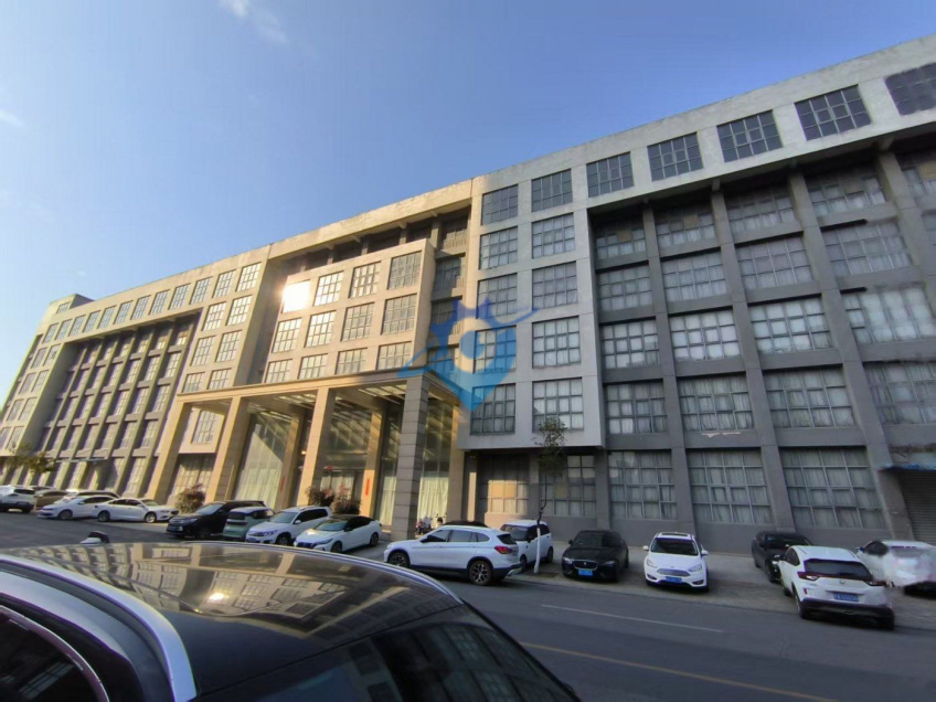 出售合肥市区独栋大楼工业厂房面积10000多平，单价低位置好