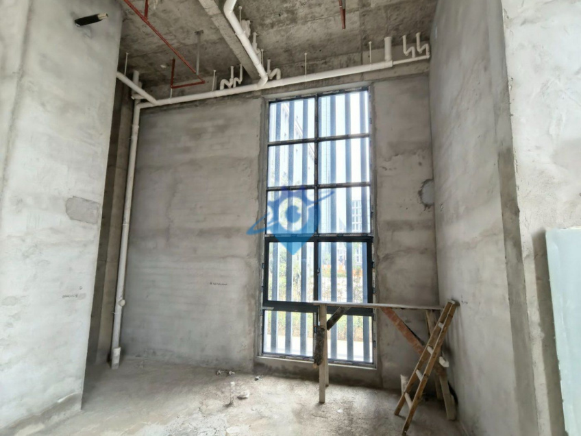 高新区合欢路一楼门面,市口好,展示面好丨园区配套,通燃气,层高5.6米