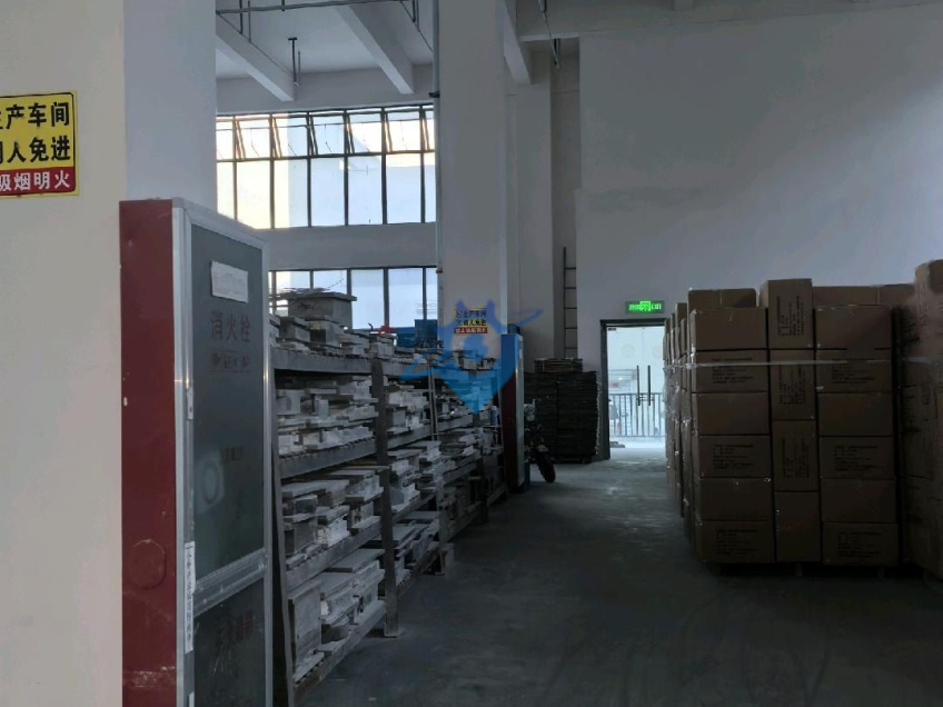 合肥双凤开发区房东直租1510平三层独栋厂房