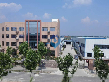 机场附近产业园，独立自有产权厂房，带办公区、宿舍、食堂